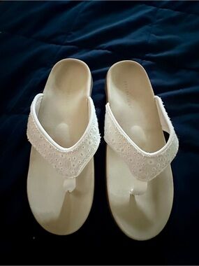 Revitalign White Women's Thong Sandals